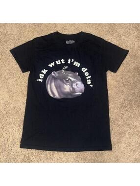 Goodie Two Sleeves Black Graphic T-Shirt Size Small